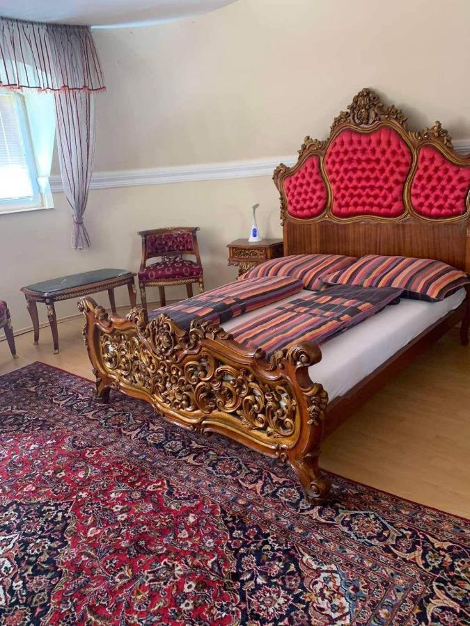 Kastely Villa Keszthely Bagian luar foto